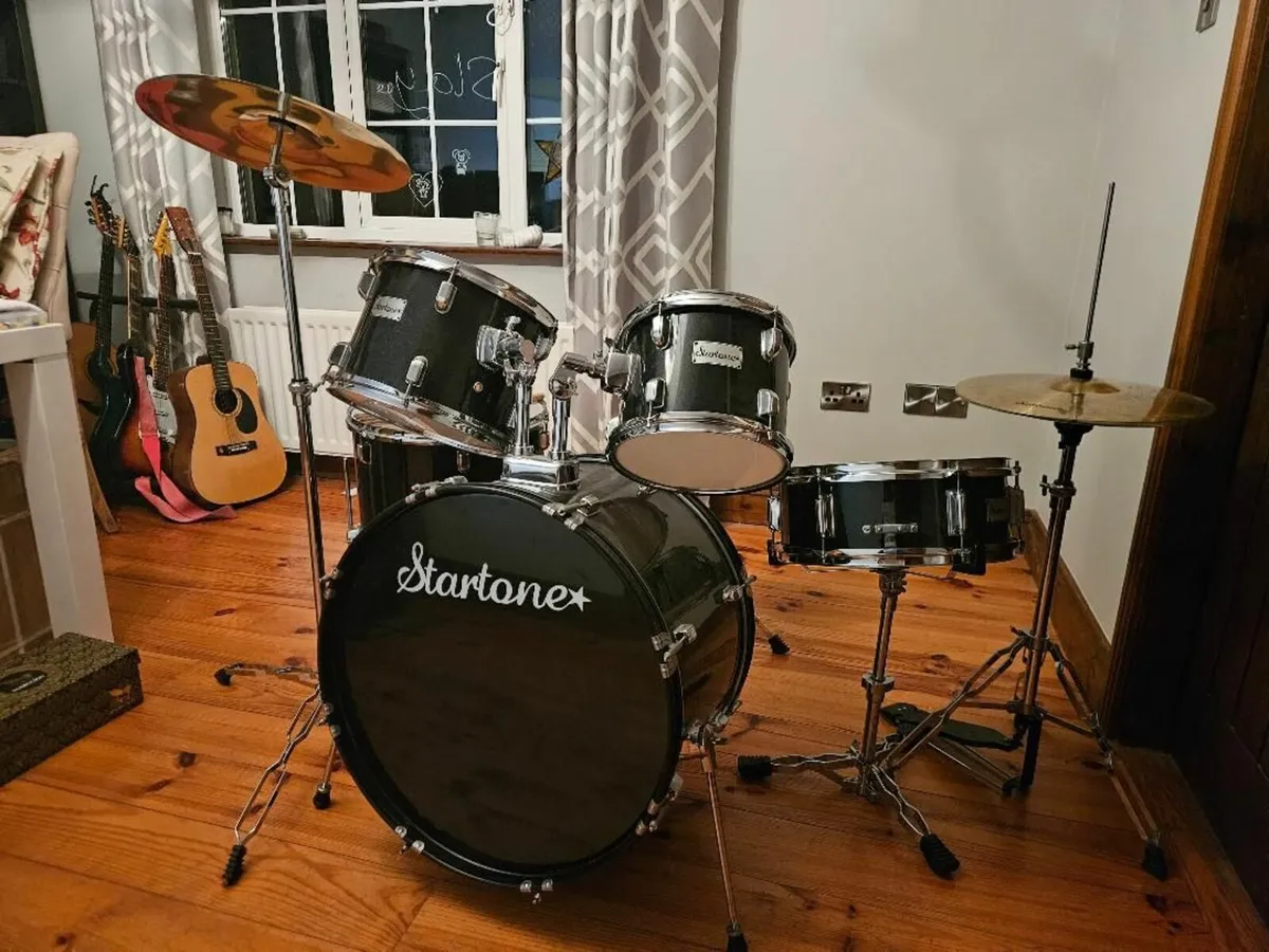 Drum Kit - Image 1