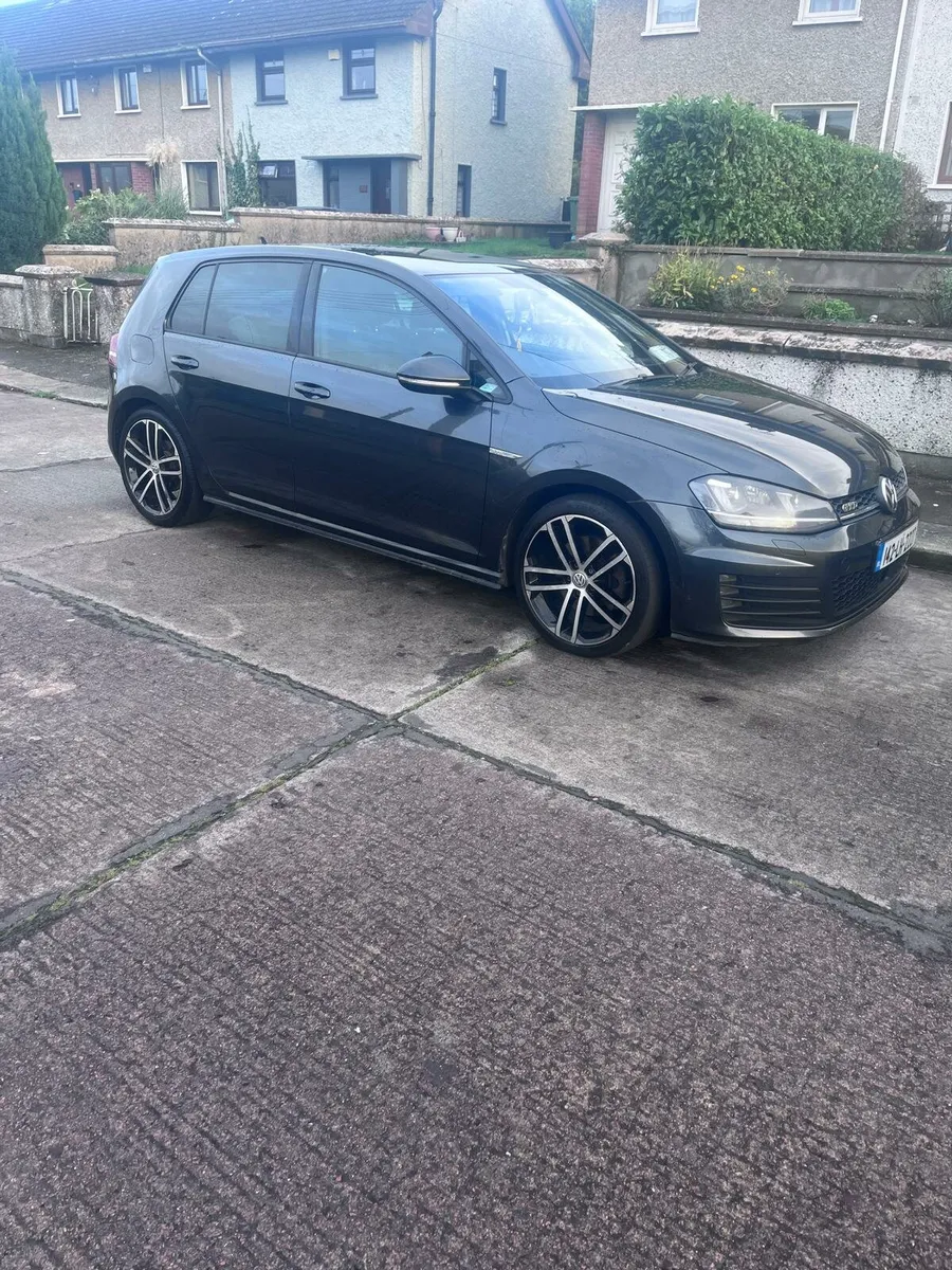 2014 Volkswagen golf GTD - Image 1