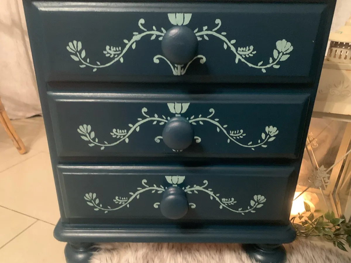 Pair of solid pine bedside drawers - Image 2