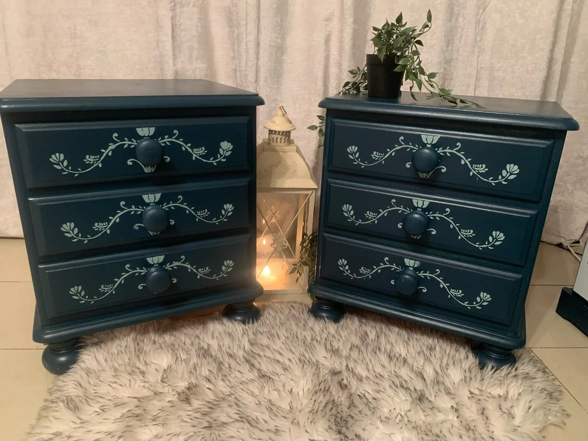 Pair of solid pine bedside drawers - Image 3