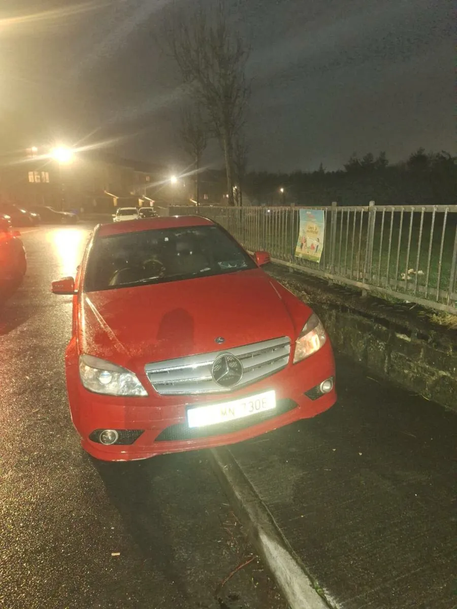 Mercedes c 220 automatic 2010 - Image 2