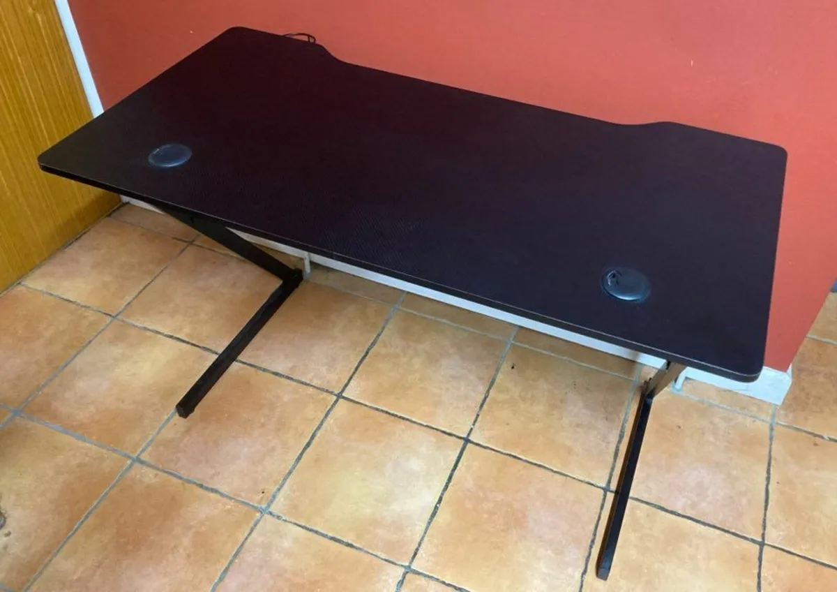 Gamer PC Desk – Sturdy Z-Frame Computer Table - Image 2