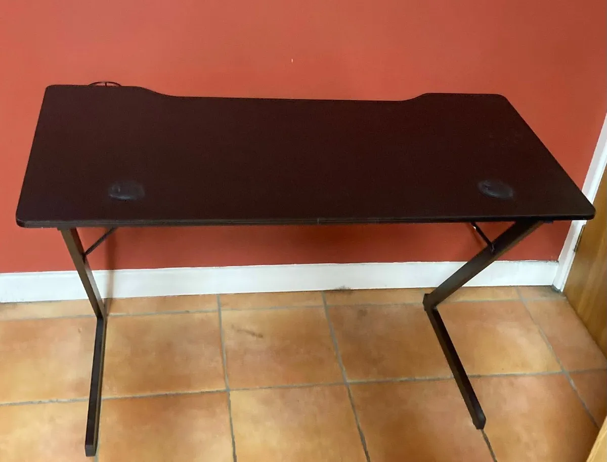 Gamer PC Desk – Sturdy Z-Frame Computer Table - Image 3