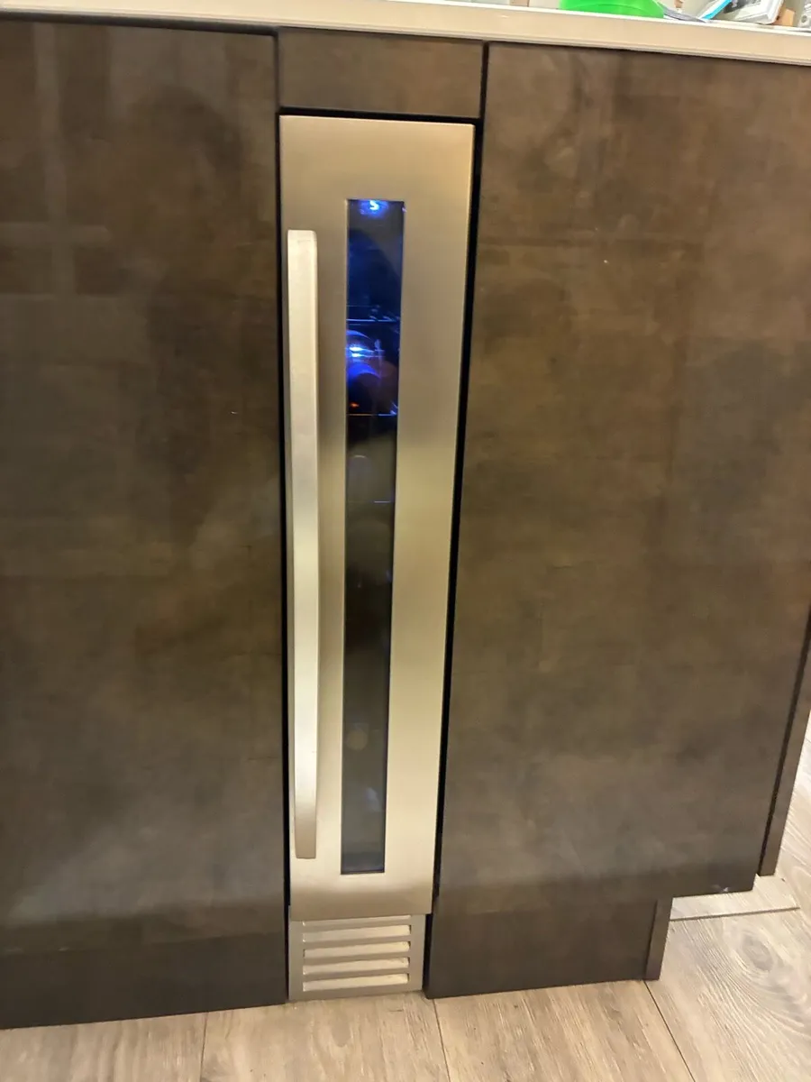 wine fridge - Image 1