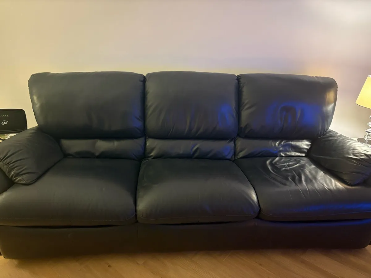 Furniture suite - Image 4