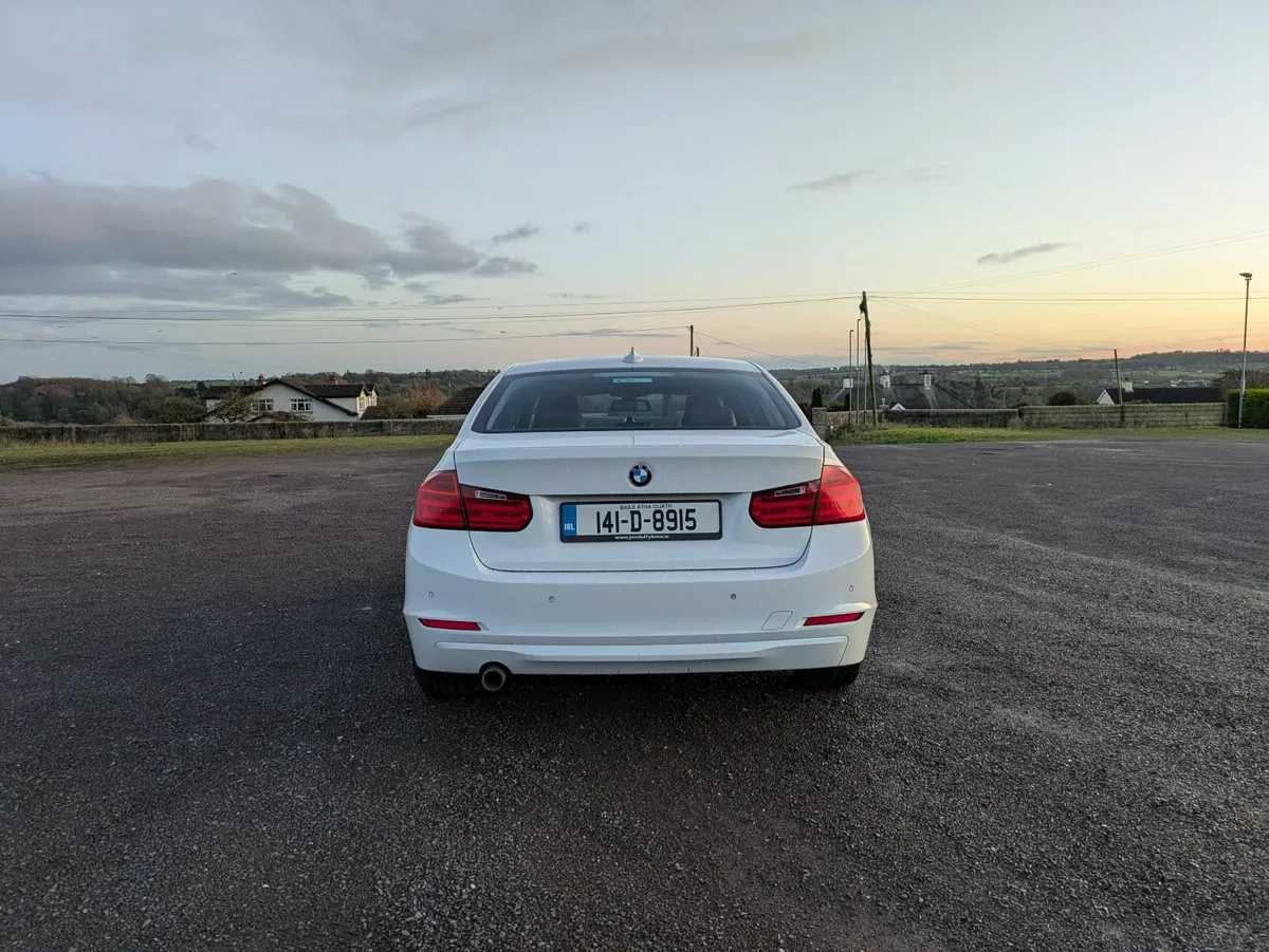 BMW 3-Series 2014 - Image 3