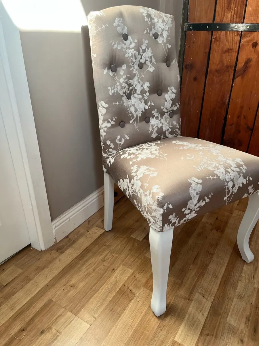 Bedroom chairs - Image 2