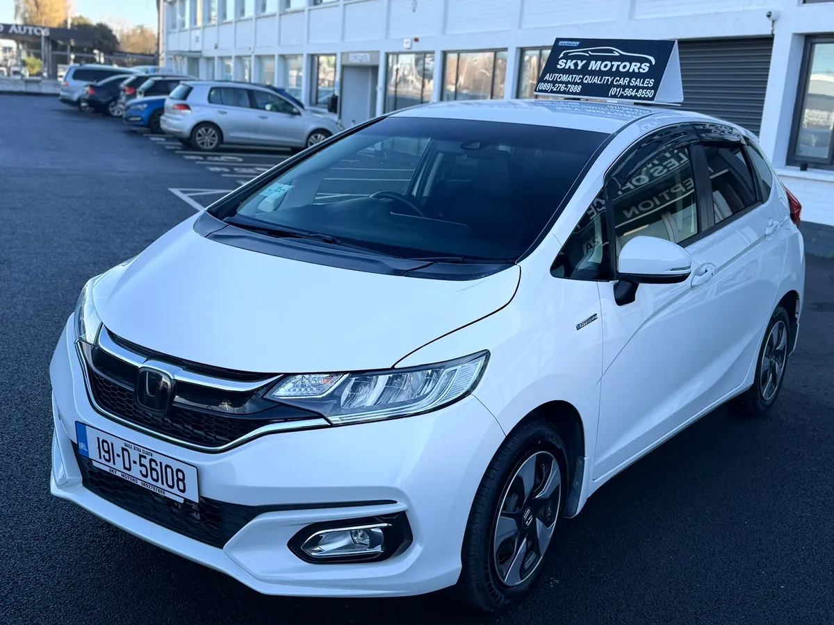 2019 Honda FIT 1.5 Hybrid automatic,Leather Specs - Image 3