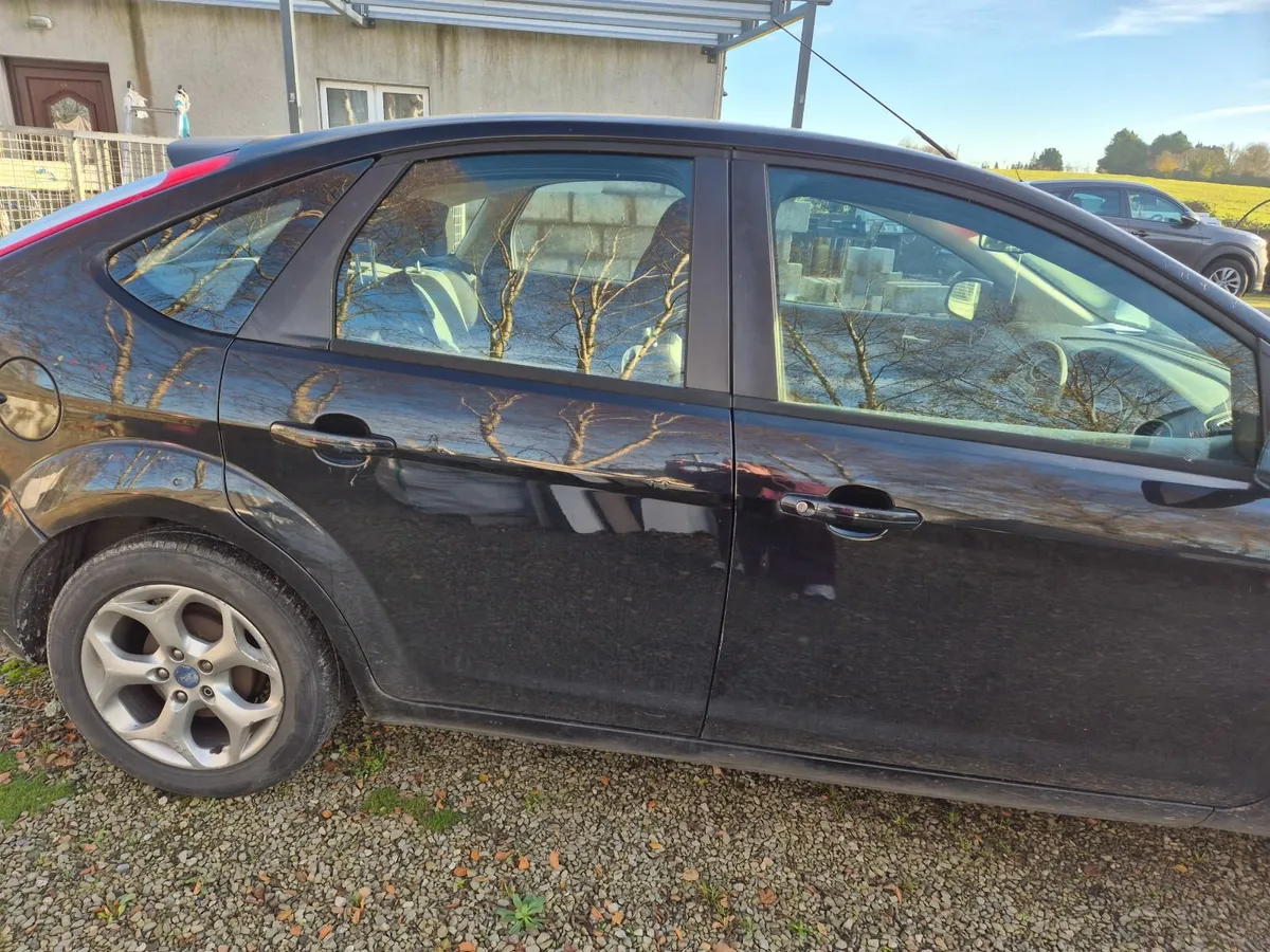 Ford Focus 2011 - Image 4