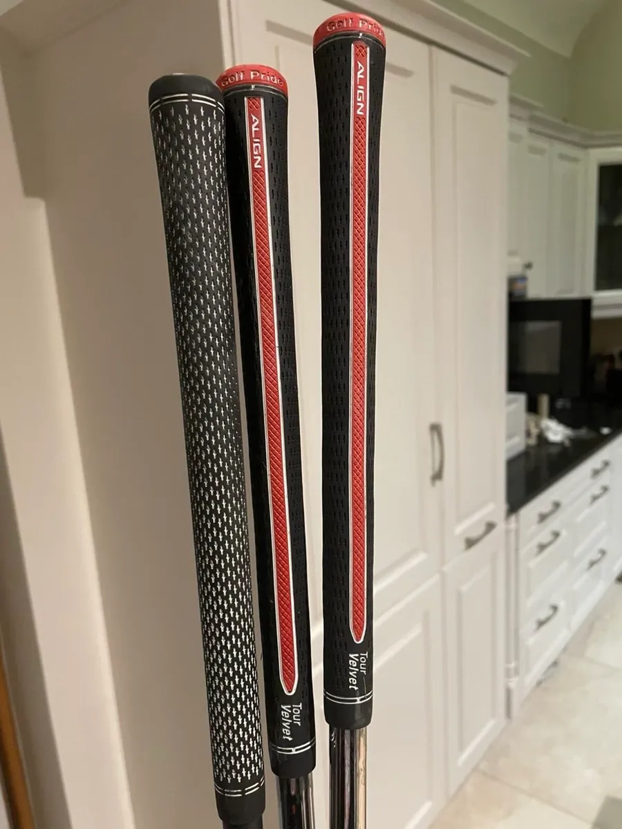 Golf clubs (irons) - Image 2