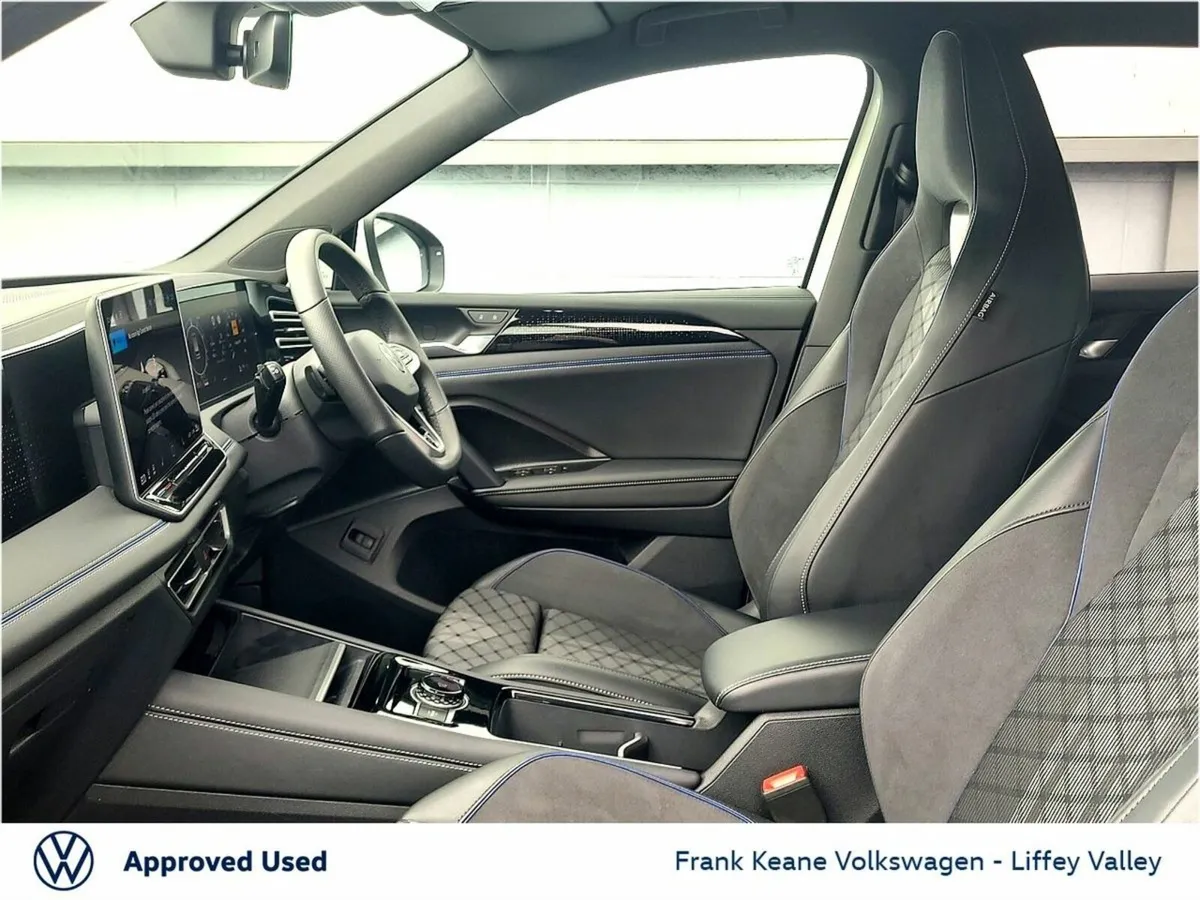 Volkswagen Tiguan R-LINE AUTO 1.5 PHEV 204HP *PLUG - Image 4