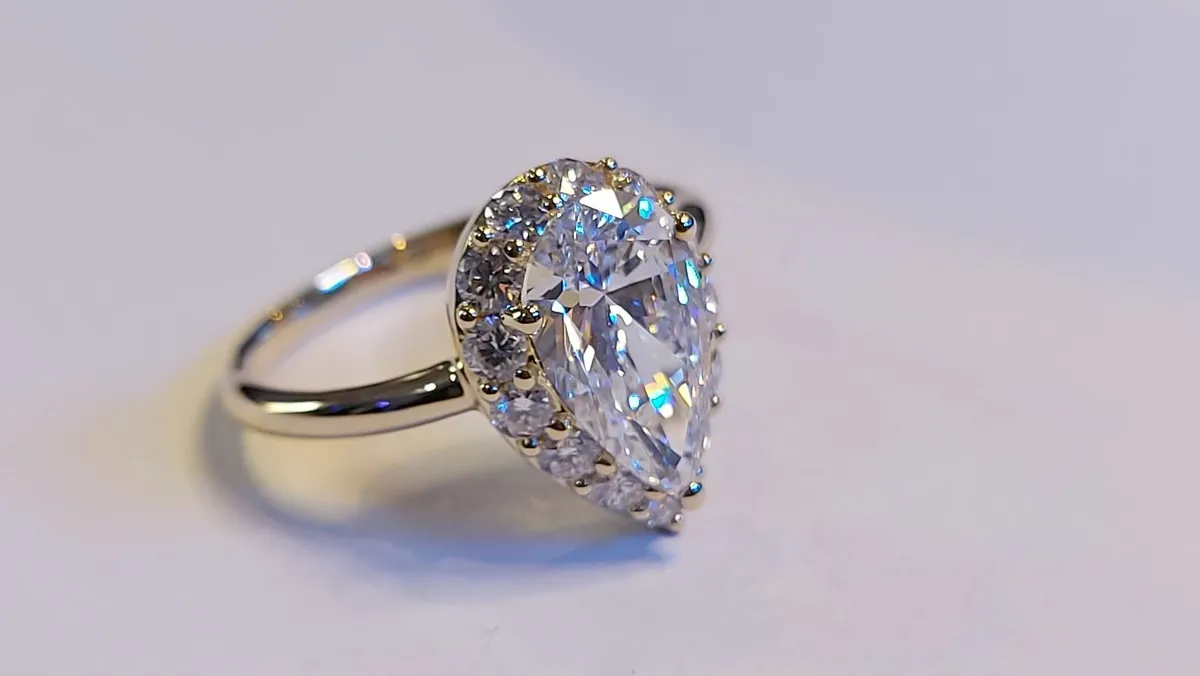 14 KT Gold Ring with 2.72 ct Lab Grown Diamond IGI - Image 2