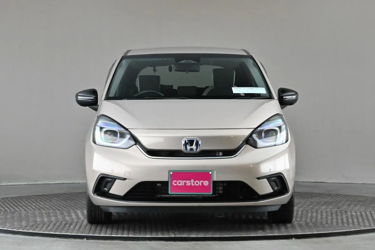 Honda Fit 1.5 HEV E-CVT **MAISON SPECIAL EDITION** - Image 2