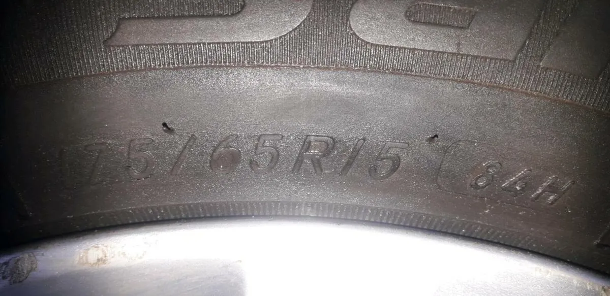 Honda alloys 15 inch - Image 3