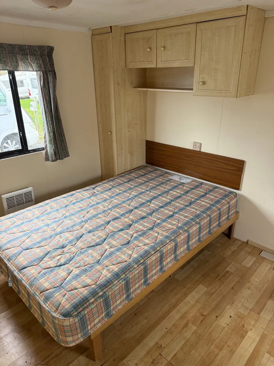 Carnaby crown 28 x 12 1 bedroom mobile home - Image 3