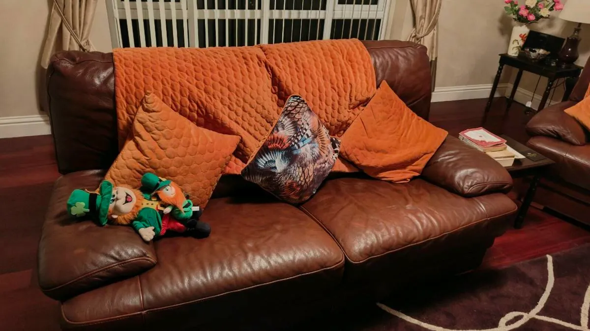Sofas - Image 3