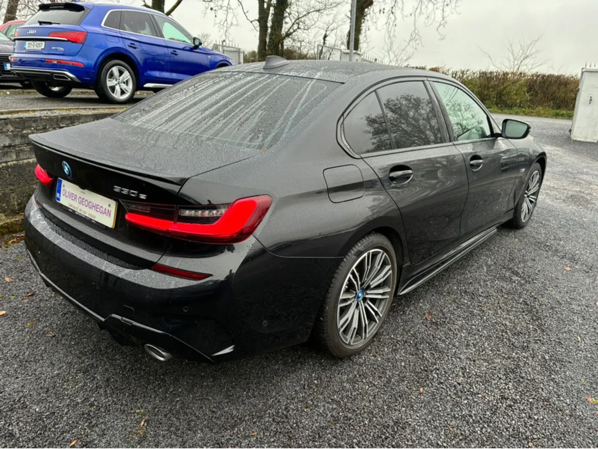 BMW 3-Series 330e M SPORT AUTO (M PERFORMANCE) - Image 2