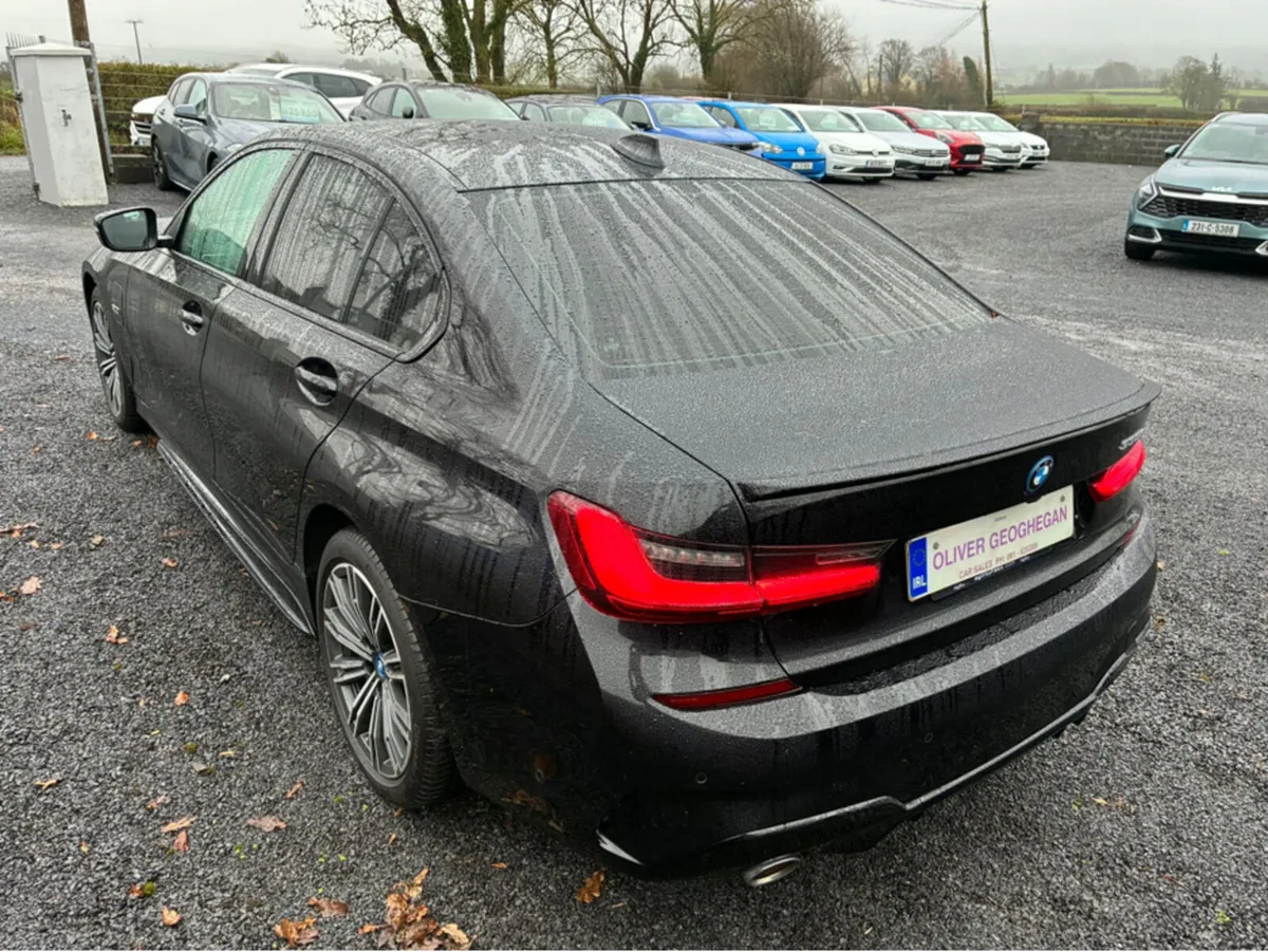 BMW 3-Series 330e M SPORT AUTO (M PERFORMANCE) - Image 3