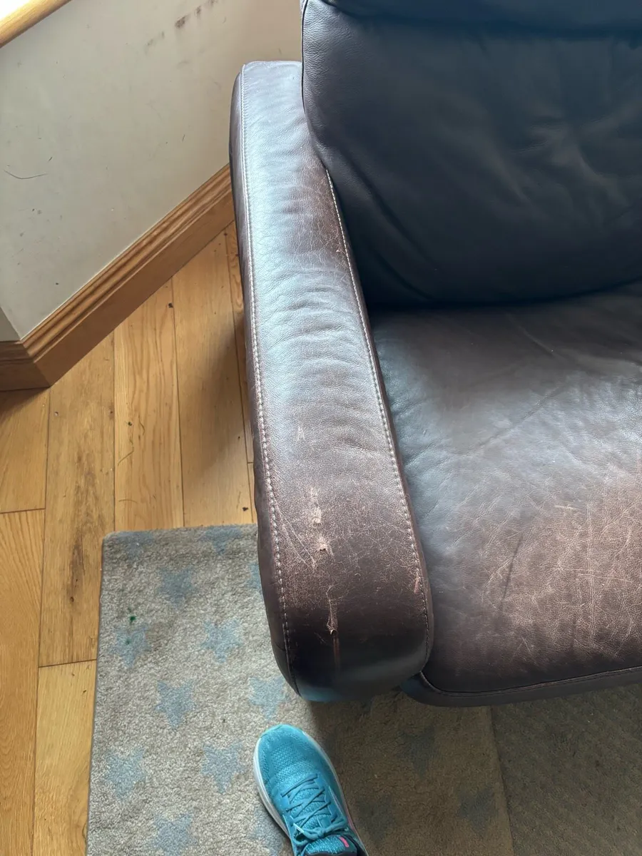 3 piece recliner sofas - free to take - Image 4