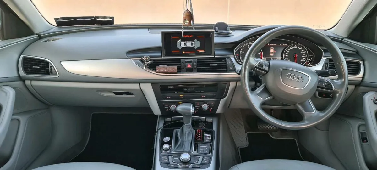 Audi A6 - Image 2