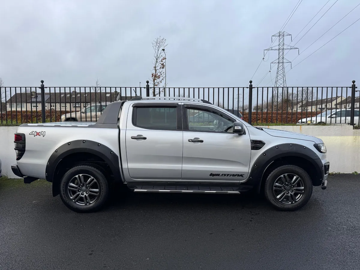 Ford Ranger WILDTRAK  AUTOMATIC HIGH SPEC - Image 3