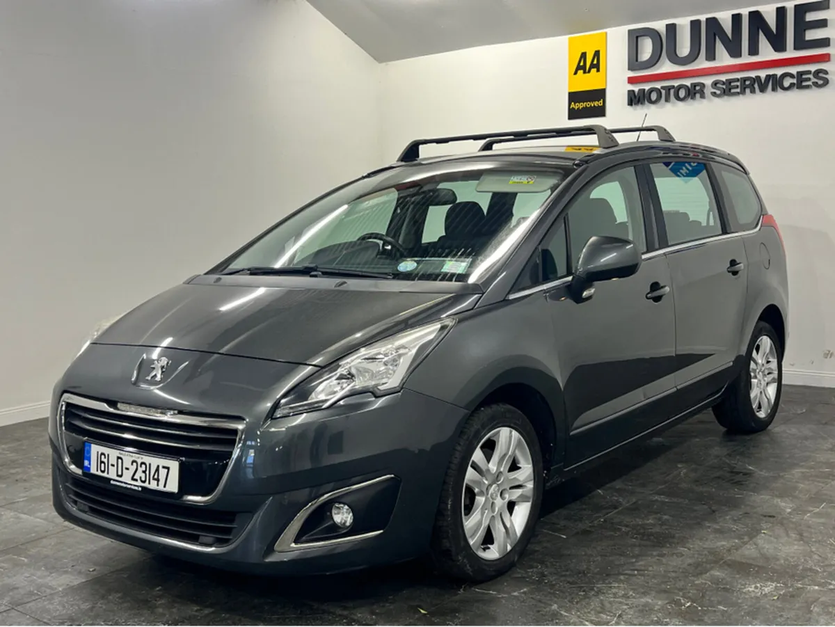 Peugeot 5008 LOW MILEAGE*ACTIVE 1.6 HDI 120 4DR BL - Image 4