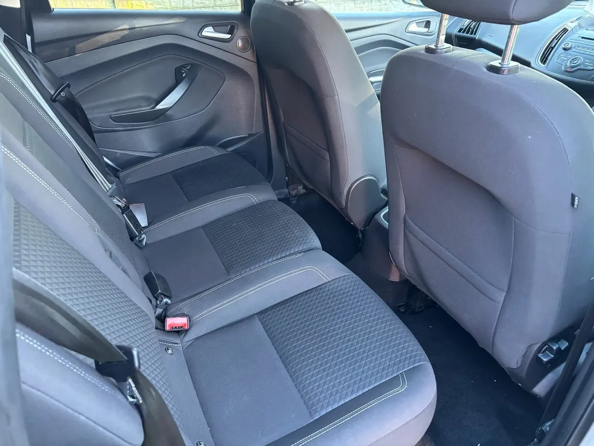 Ford C-Max 2016 service history tested - Image 3