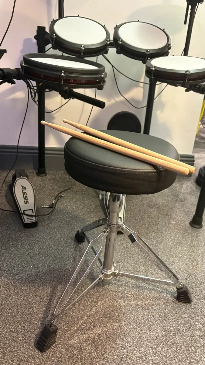 Alesis Nitro Max Drum Kit - Image 3