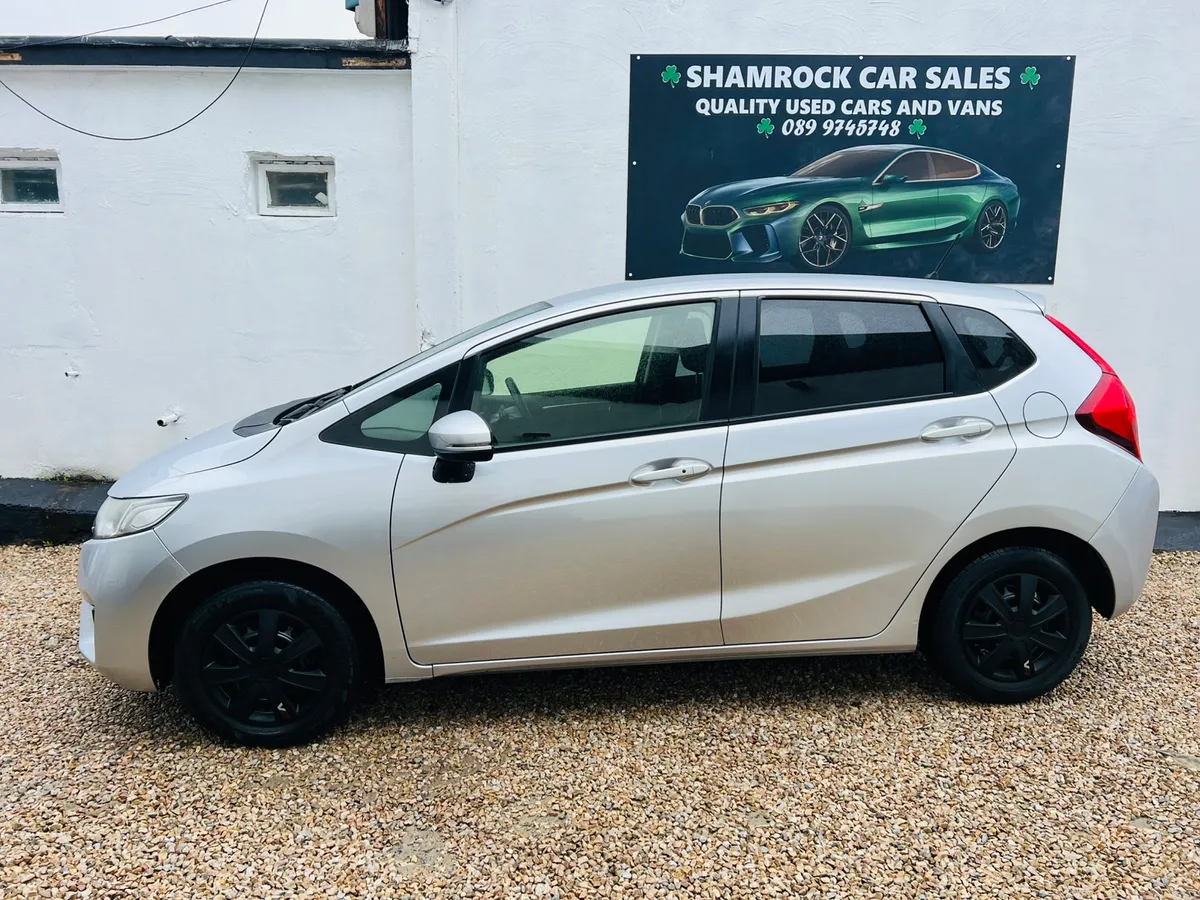 2015 Honda Fit 1.3 Automatic **New Nct+Tax* - Image 2