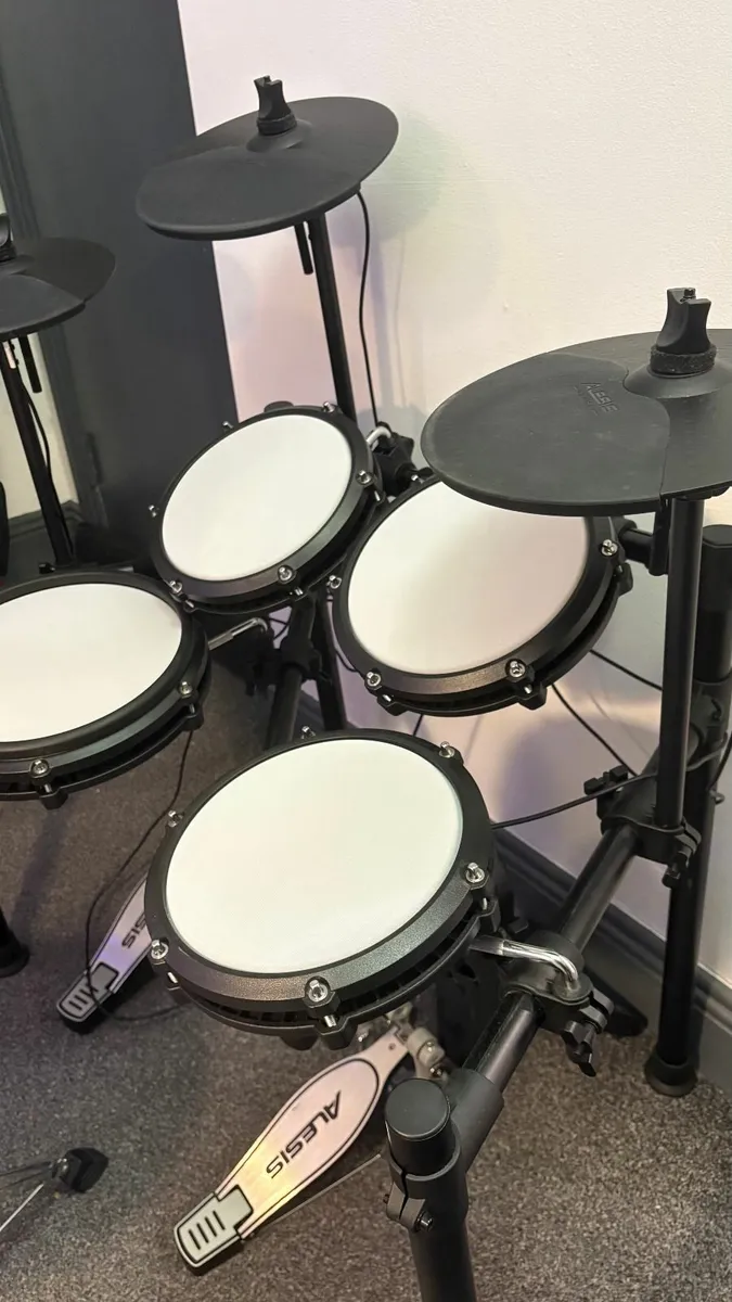 Alesis Nitro Max Drum Kit - Image 4