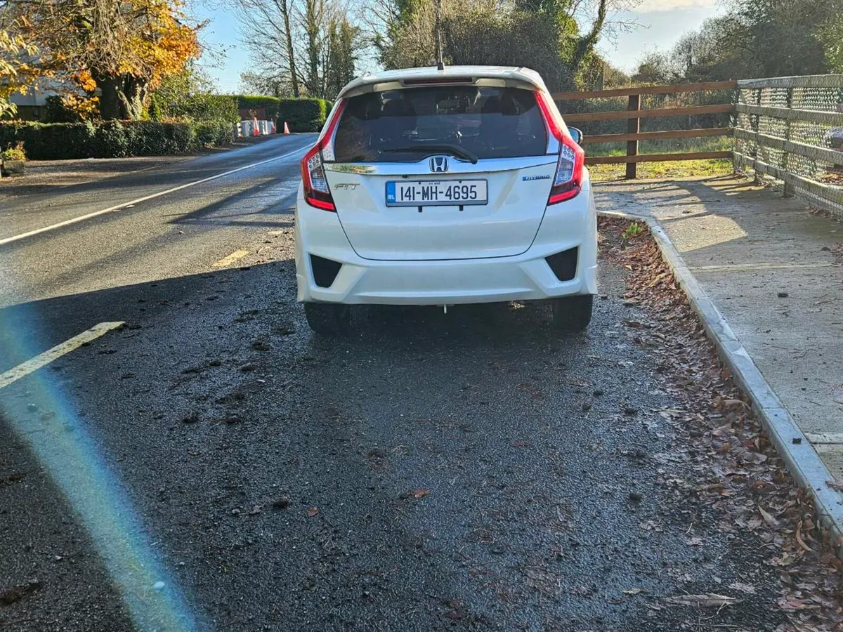 Honda Fit Hybrid - Image 4
