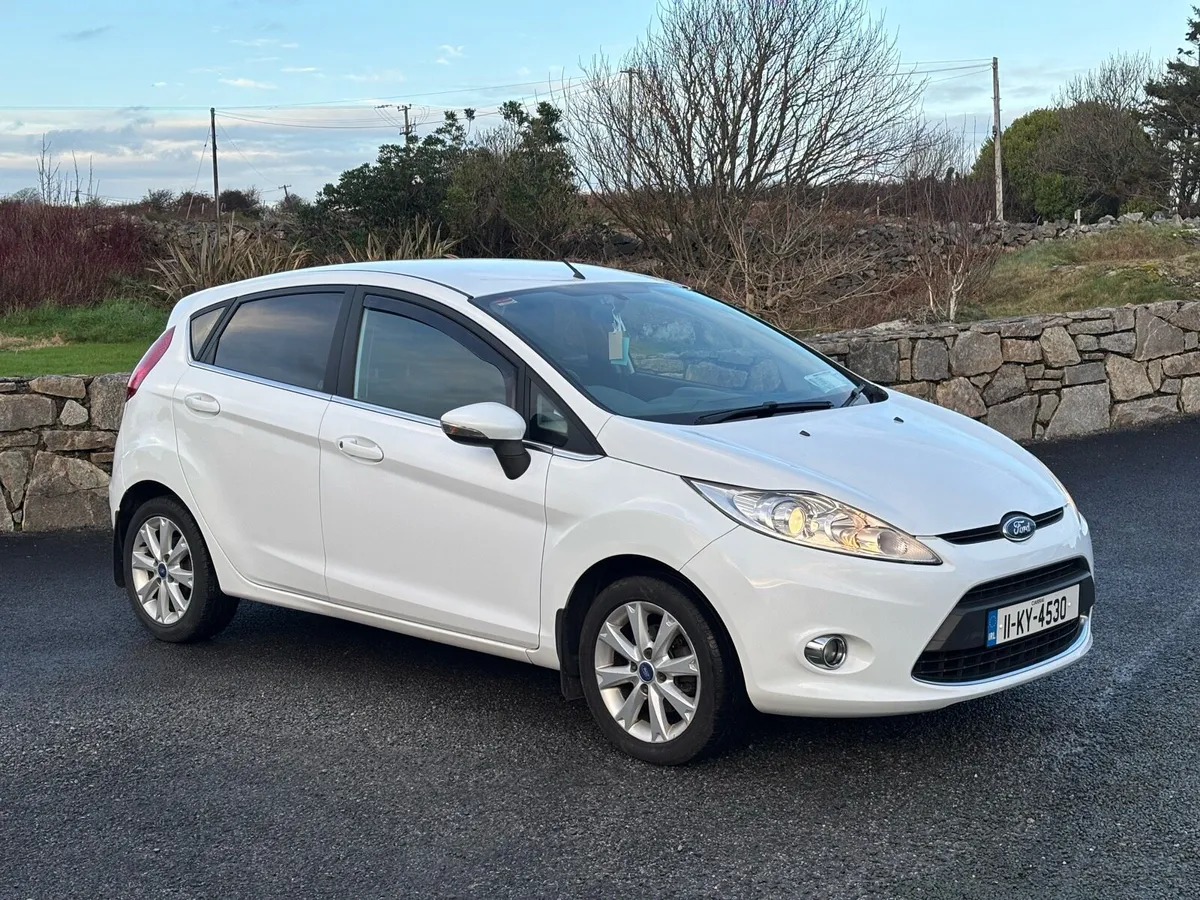 Ford Fiesta 1.25 Low Mileage Titanium - Image 1