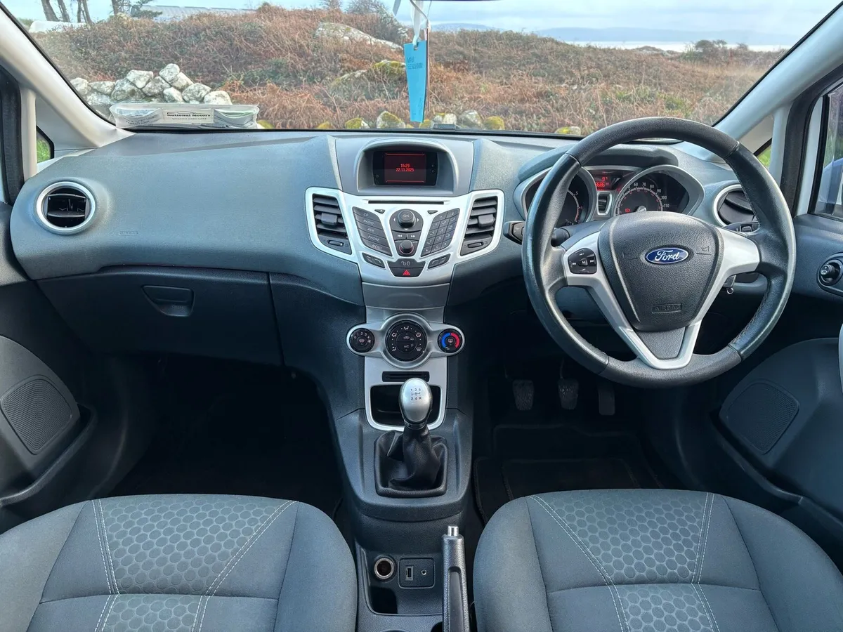 Ford Fiesta 1.25 Low Mileage Titanium - Image 3