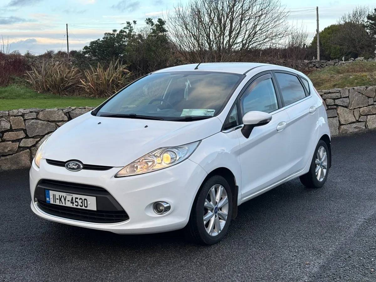 Ford Fiesta 1.25 Low Mileage Titanium - Image 4