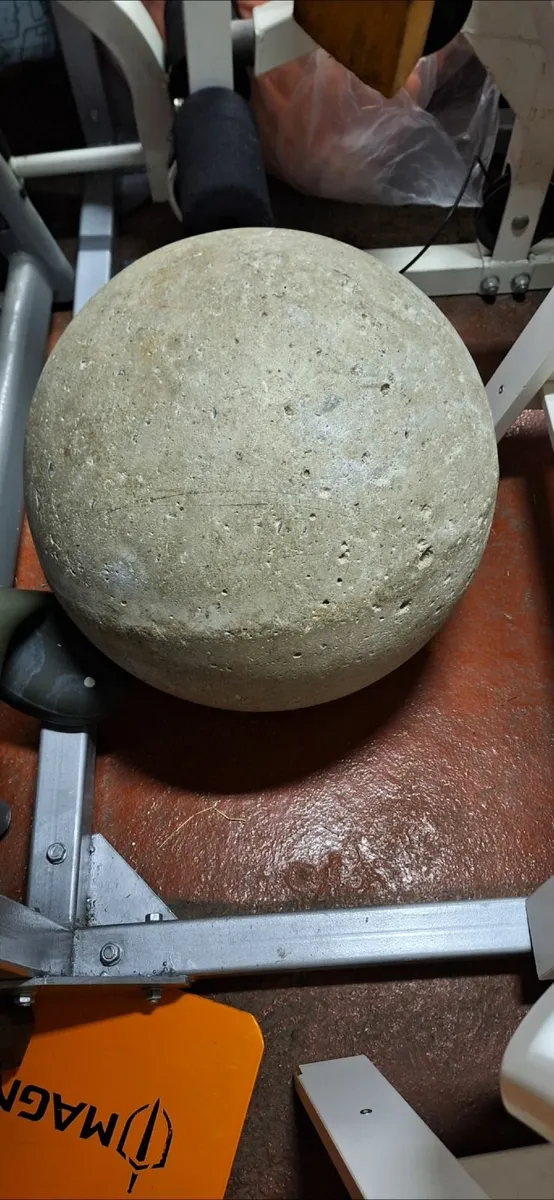 Atlas Stone - Image 1