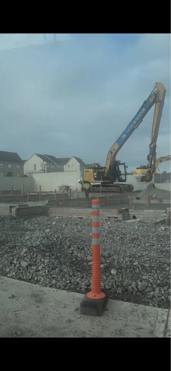 Cat 320e long reach - Image 1