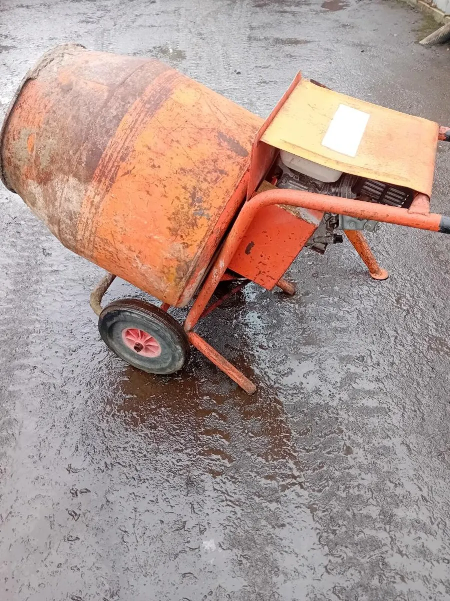 Bell Petrol Cement Mixer - Image 3