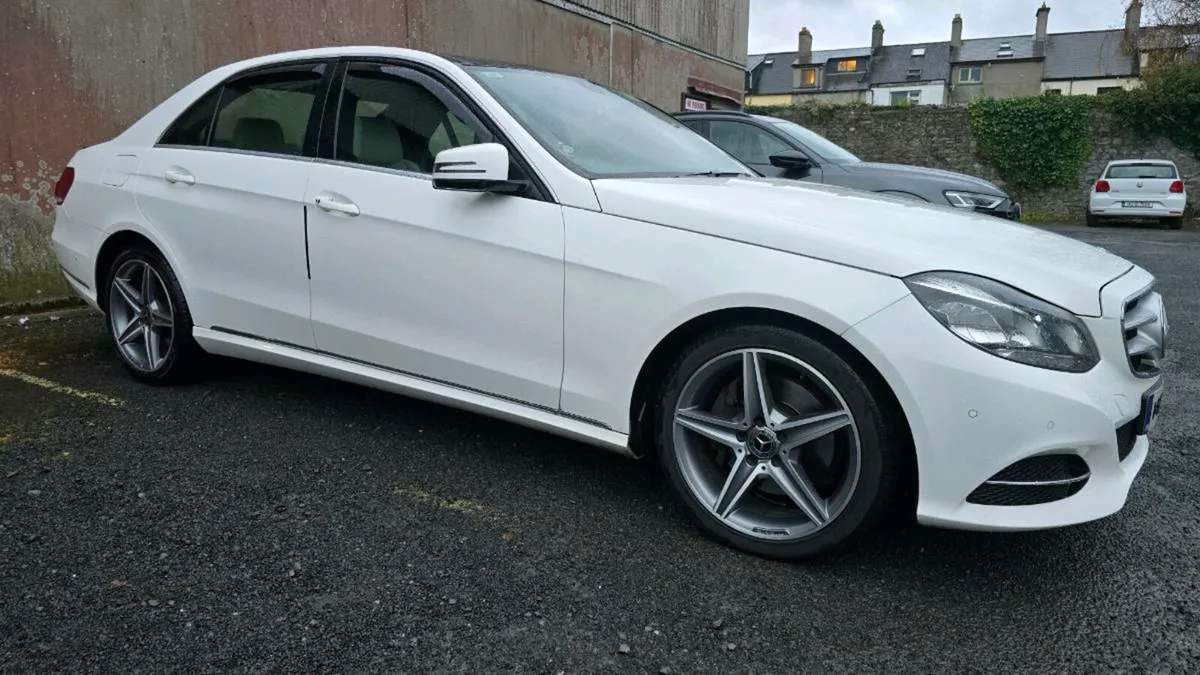 MERCEDES E300 D   SWAP / P.X - Image 1