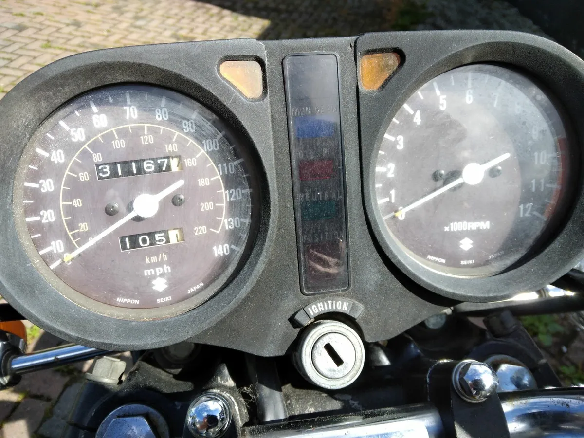 Suzuki GS 550 - Image 3