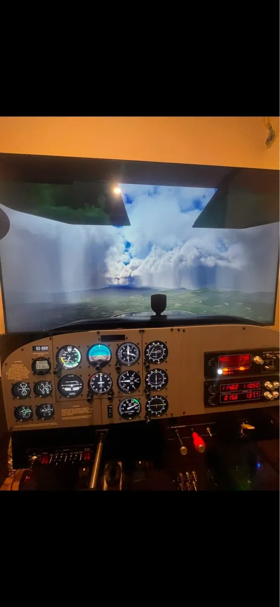 Flight Simulator | Cessna 172 style - Image 1