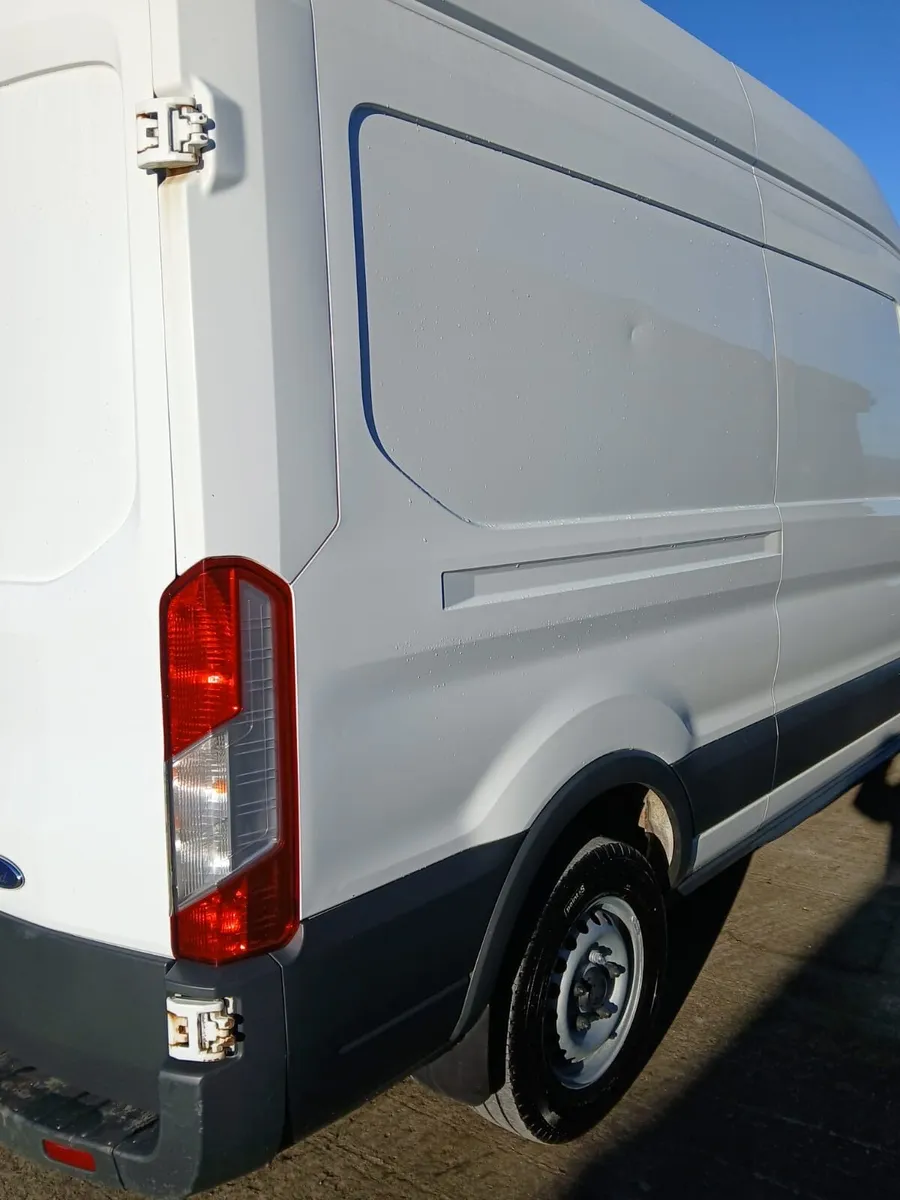 Ford Transit - Image 2