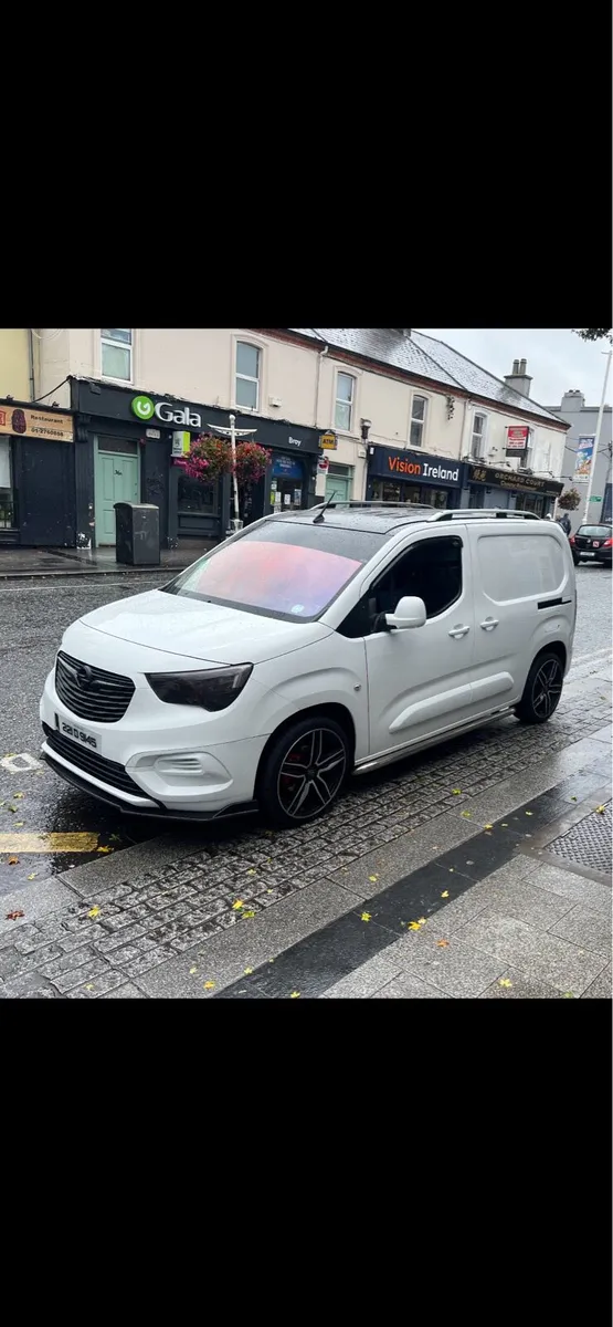Opel combo 2022 kitted low KLM’s 35,400 doe - Image 1