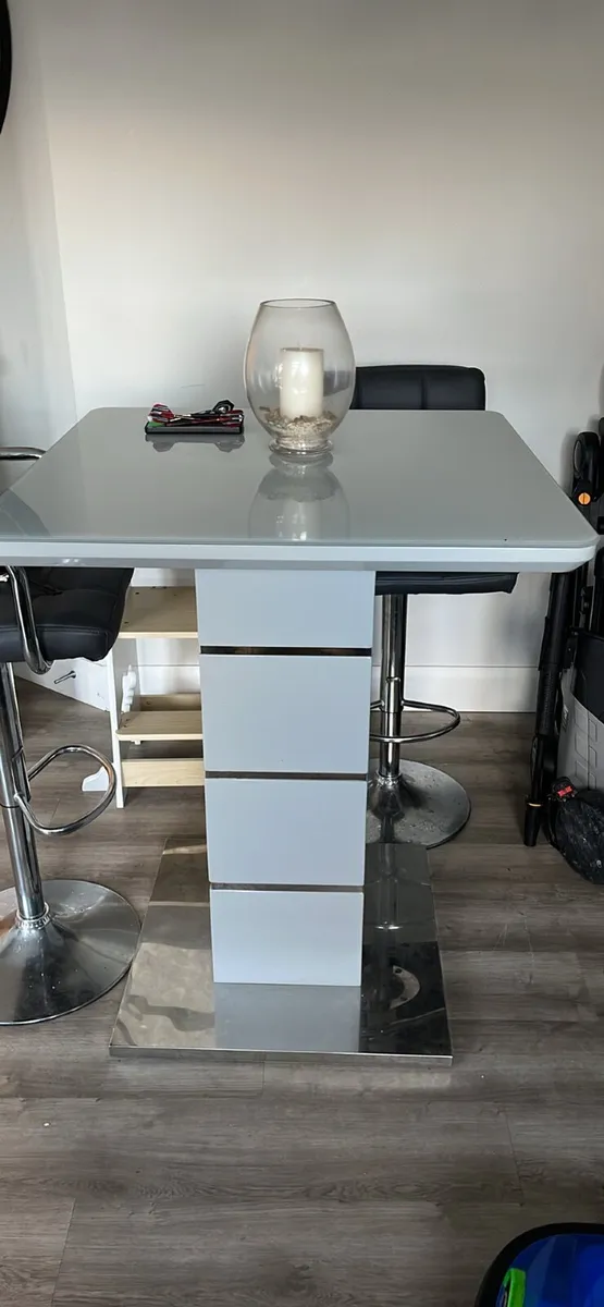 Kitchen Bar Table - Image 1