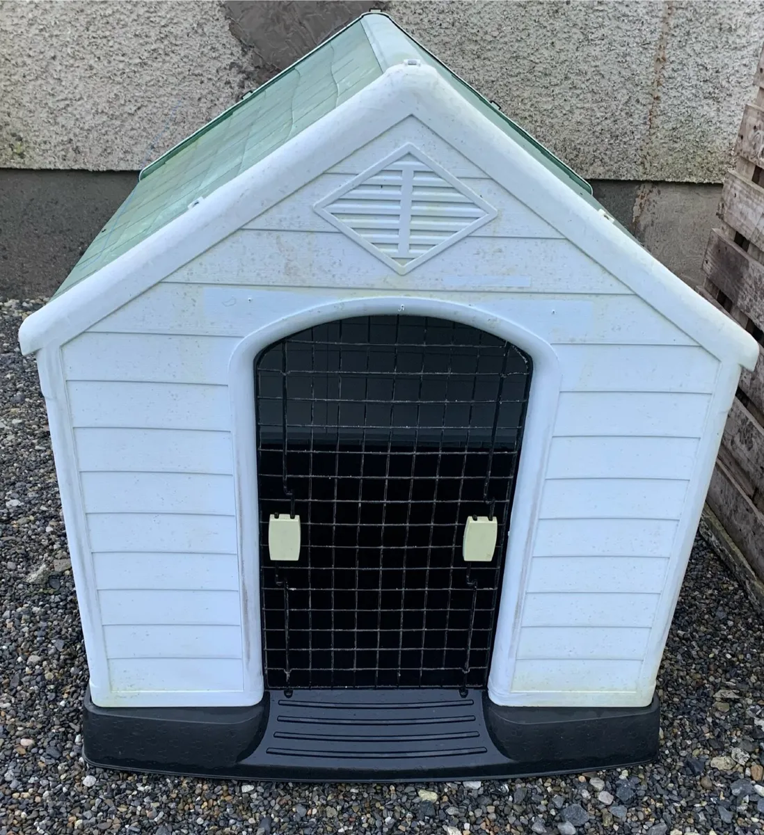 Dog House