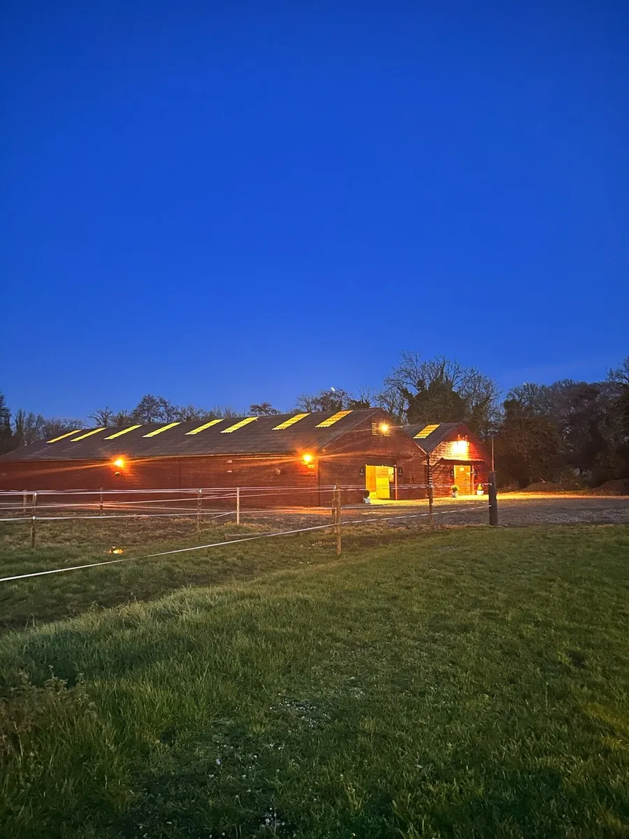 Livery Available 🏡🍂 - Image 1