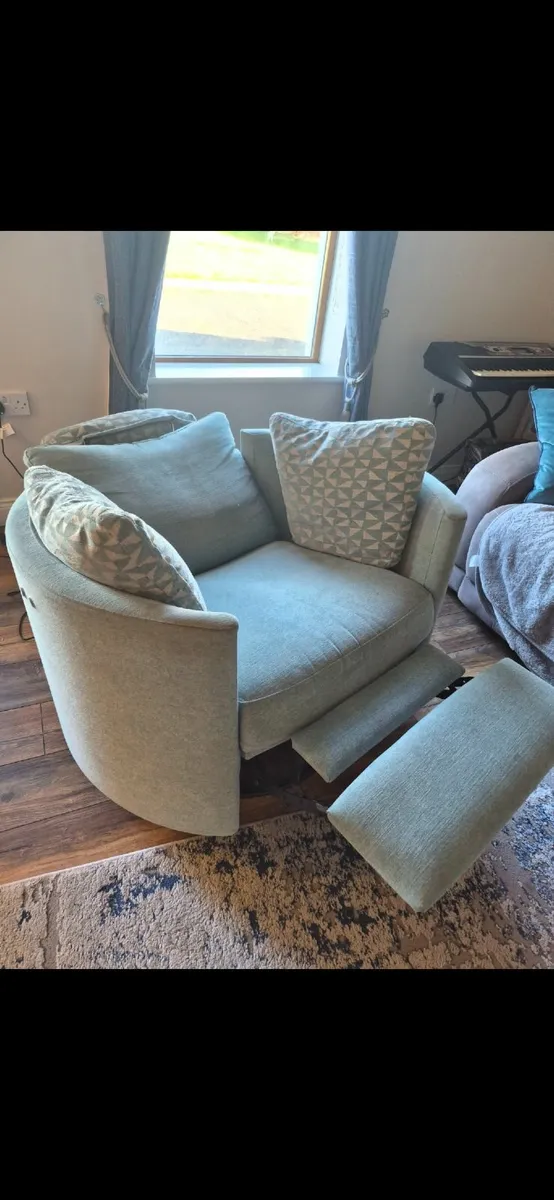 Electric chair - Image 3