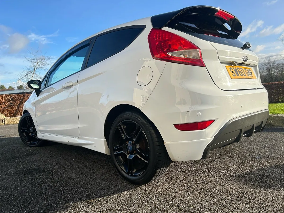 Ford Fiesta - Image 2