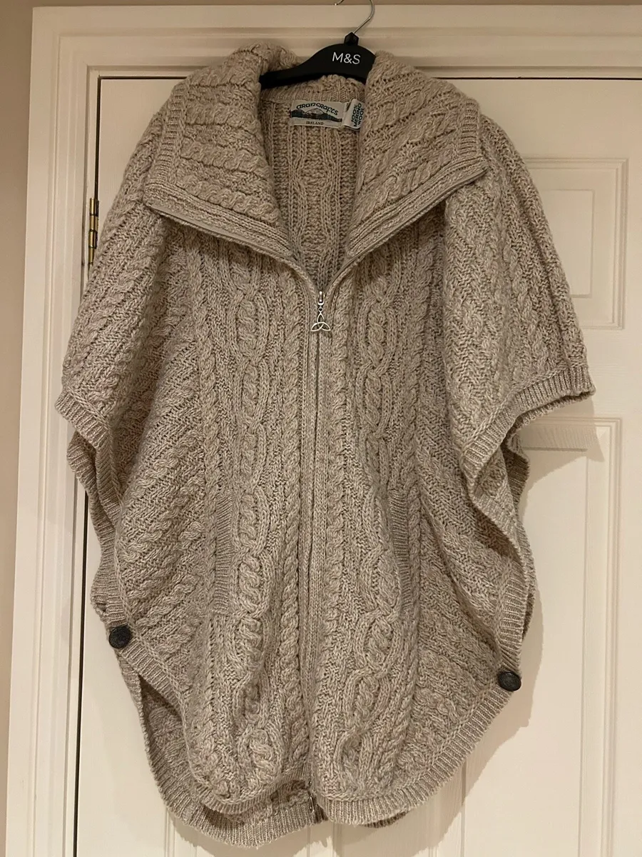 Ladies Aran Cape