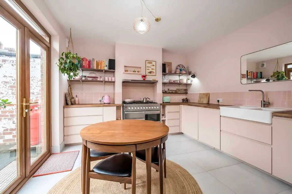 Six Pax "Dinette" Dining Table Set by Hans Olsen for Frem Rojle - Image 1