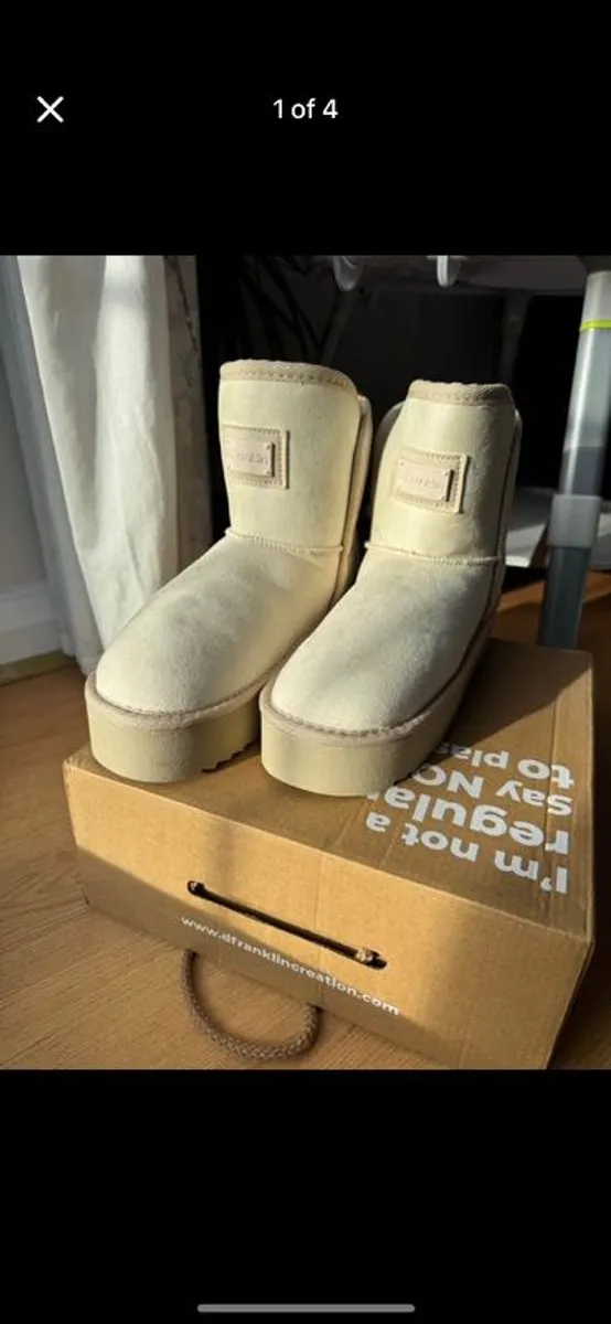 boots - brand new - Image 1